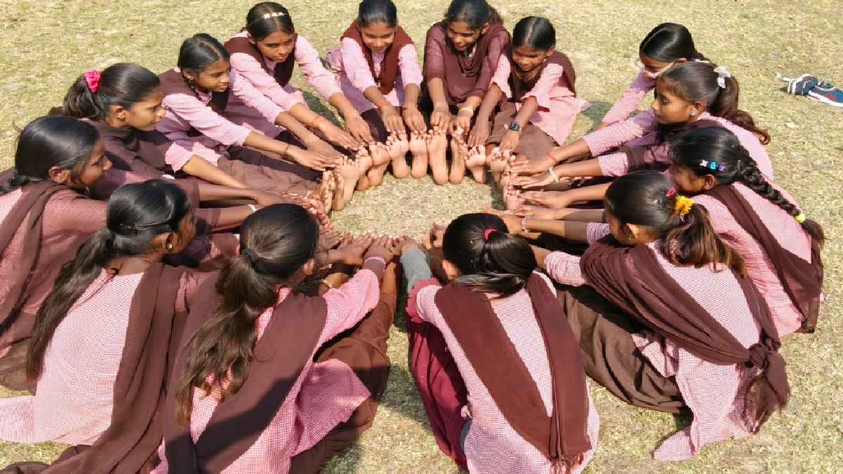 विद्यालय, आनंदघर, school, girls