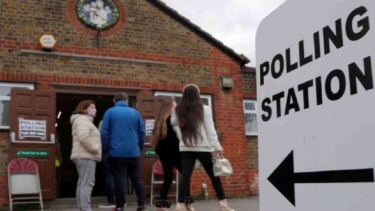 church, polling booth, london church